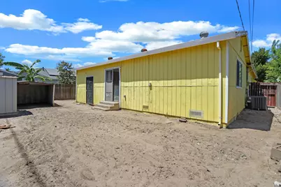 660 E North Street, Manteca, CA 95336 - Photo 33