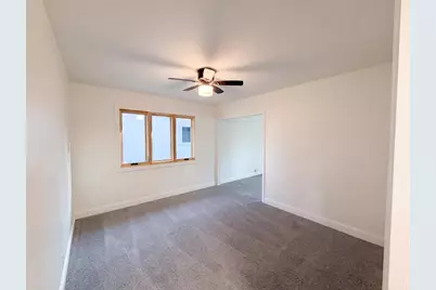 5351 Bonniemae Way, Sacramento, CA 95820 - Photo 17