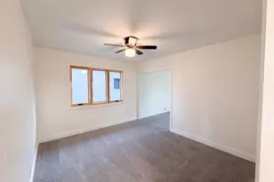 5351 Bonniemae Way, Sacramento, CA 95820 - Photo 17