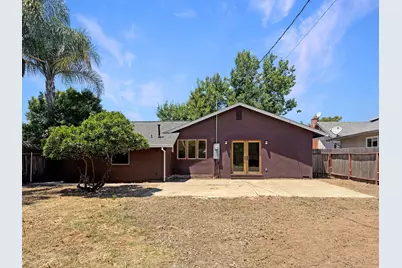 5351 Bonniemae Way, Sacramento, CA 95820 - Photo 5