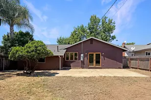 5351 Bonniemae Way, Sacramento, CA 95820 - Photo 5