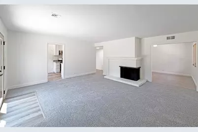 5351 Bonniemae Way, Sacramento, CA 95820 - Photo 7