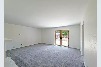 5351 Bonniemae Way, Sacramento, CA 95820 - Photo 9