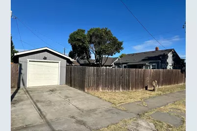 1544 E Harding Way, Stockton, CA 95205 - Photo 13