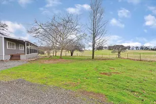 790 Los Verjeles Rd, Bangor, CA 95901 - Photo 17