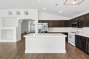 10064 Oglethorpe Way, Elk Grove, CA 95624 - Photo 17