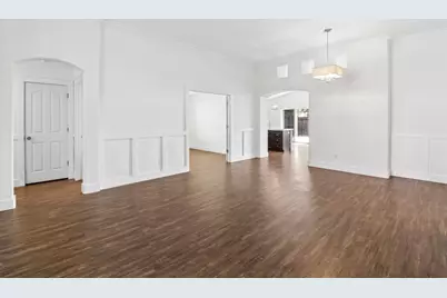 10064 Oglethorpe Way, Elk Grove, CA 95624 - Photo 7