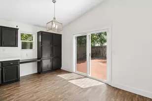 10064 Oglethorpe Way, Elk Grove, CA 95624 - Photo 19