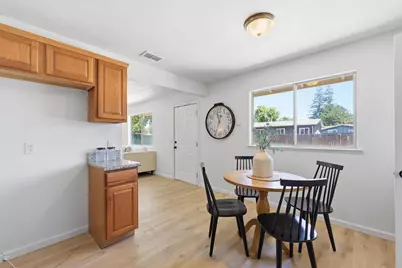 9654 Jan Marie Way, Elk Grove, CA 95624 - Photo 7