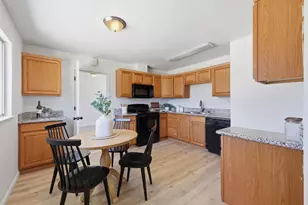9654 Jan Marie Way, Elk Grove, CA 95624 - Photo 5