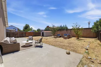 9654 Jan Marie Way, Elk Grove, CA 95624 - Photo 17