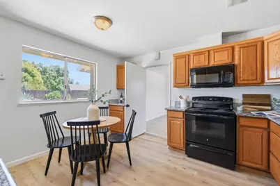 9654 Jan Marie Way, Elk Grove, CA 95624 - Photo 7
