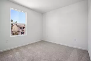 2612 Coopers Hawk Ln, Modesto, CA 95357 - Photo 21