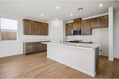 2612 Coopers Hawk Lane, Modesto, CA 95357 - Photo 9
