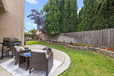 6612 Jarrett Court, Elk Grove, CA 95757 - Photo 35
