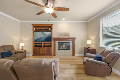 6612 Jarrett Court, Elk Grove, CA 95757 - Photo 13