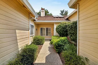 11557 Bear Valley Court, Rancho Cordova, CA 95670 - Photo 5
