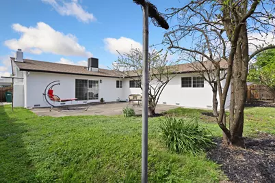 8734 Hermosa Court, Stockton, CA 95210 - Photo 29