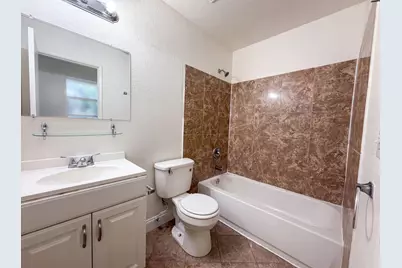 7804 McClintock Way, Sacramento, CA 95828 - Photo 19