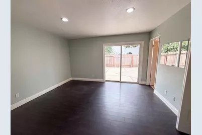 7804 McClintock Way, Sacramento, CA 95828 - Photo 11