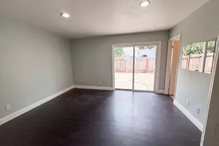 7804 McClintock Way, Sacramento, CA 95828 - Photo 11