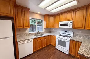 6310 Laguna Mirage Ln, Elk Grove, CA 95758 - Photo 7