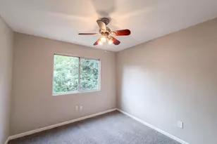 6310 Laguna Mirage Ln, Elk Grove, CA 95758 - Photo 17