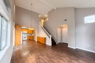 6310 Laguna Mirage Ln, Elk Grove, CA 95758 - Photo 11