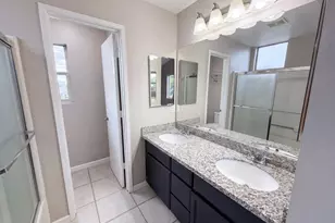 6310 Laguna Mirage Ln, Elk Grove, CA 95758 - Photo 25