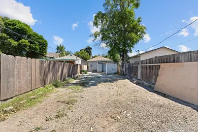 1827 S California, Stockton, CA 95206 - Photo 23