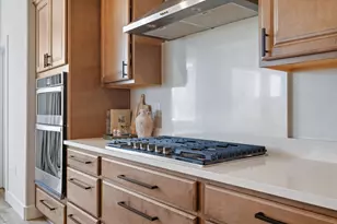 5017 Asteroid Wy, Roseville, CA 95747 - Photo 5