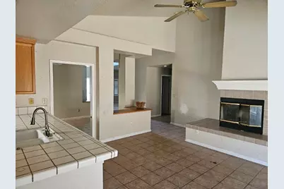 9474 Tuscany Circle, Stockton, CA 95210 - Photo 5