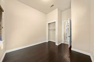 8095 Village Estates Ln, Fair Oaks, CA 95628 - Photo 17