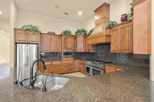 8095 Village Estates Ln, Fair Oaks, CA 95628 - Photo 43