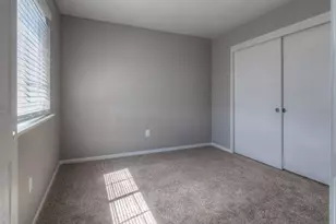 6871 Newport Cove Way, Sacramento, CA 95823 - Photo 17