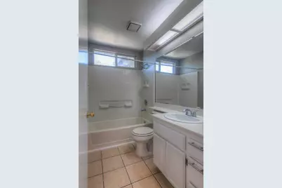 6871 Newport Cove Way, Sacramento, CA 95823 - Photo 19