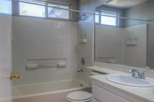 6871 Newport Cove Way, Sacramento, CA 95823 - Photo 19