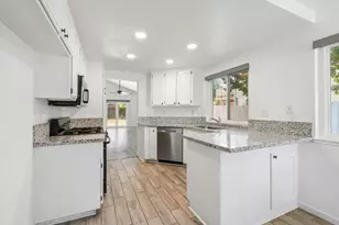 7 Windbrook Ct, Sacramento, CA 95823 - Photo 11
