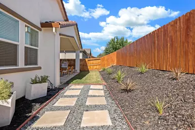 12273 Coal Creek Way, Rancho Cordova, CA 95742 - Photo 39