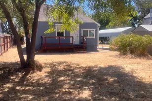3059 Crandall Ave, Sacramento, CA 95815 - Photo 3