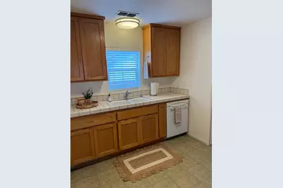 3059 Crandall Avenue, Sacramento, CA 95815 - Photo 13