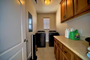 9025 Kern Ave, Gilroy, CA 95020 - Photo 59