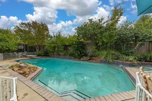 9284 Linda Rio Dr, Sacramento, CA 95826 - Photo 1
