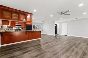 913 Chalone Dr, Modesto, CA 95358 - Photo 47