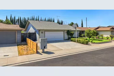 913 Chalone Drive, Modesto, CA 95358 - Photo 37