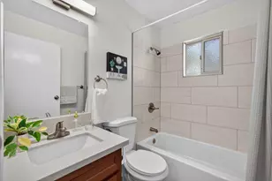 1649 Robin Hood Ct, Sacramento, CA 95815 - Photo 21