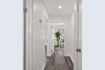 1649 Robin Hood Court, Sacramento, CA 95815 - Photo 23