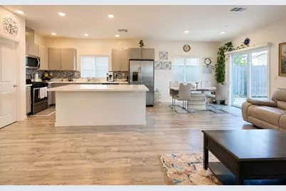 6837 W Oakum Way, Stockton, CA 95219 - Photo 9
