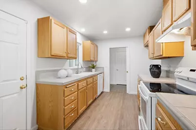 5605 Pry Court, Sacramento, CA 95841 - Photo 11
