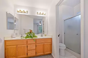 7423 Woodville Ln, Sacramento, CA 95842 - Photo 15